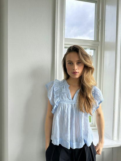 NEO NOIR JAYLA S VOILE TOP - LIGHT BLUE